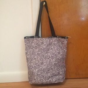 LeSportsac “on pointe” daily tote